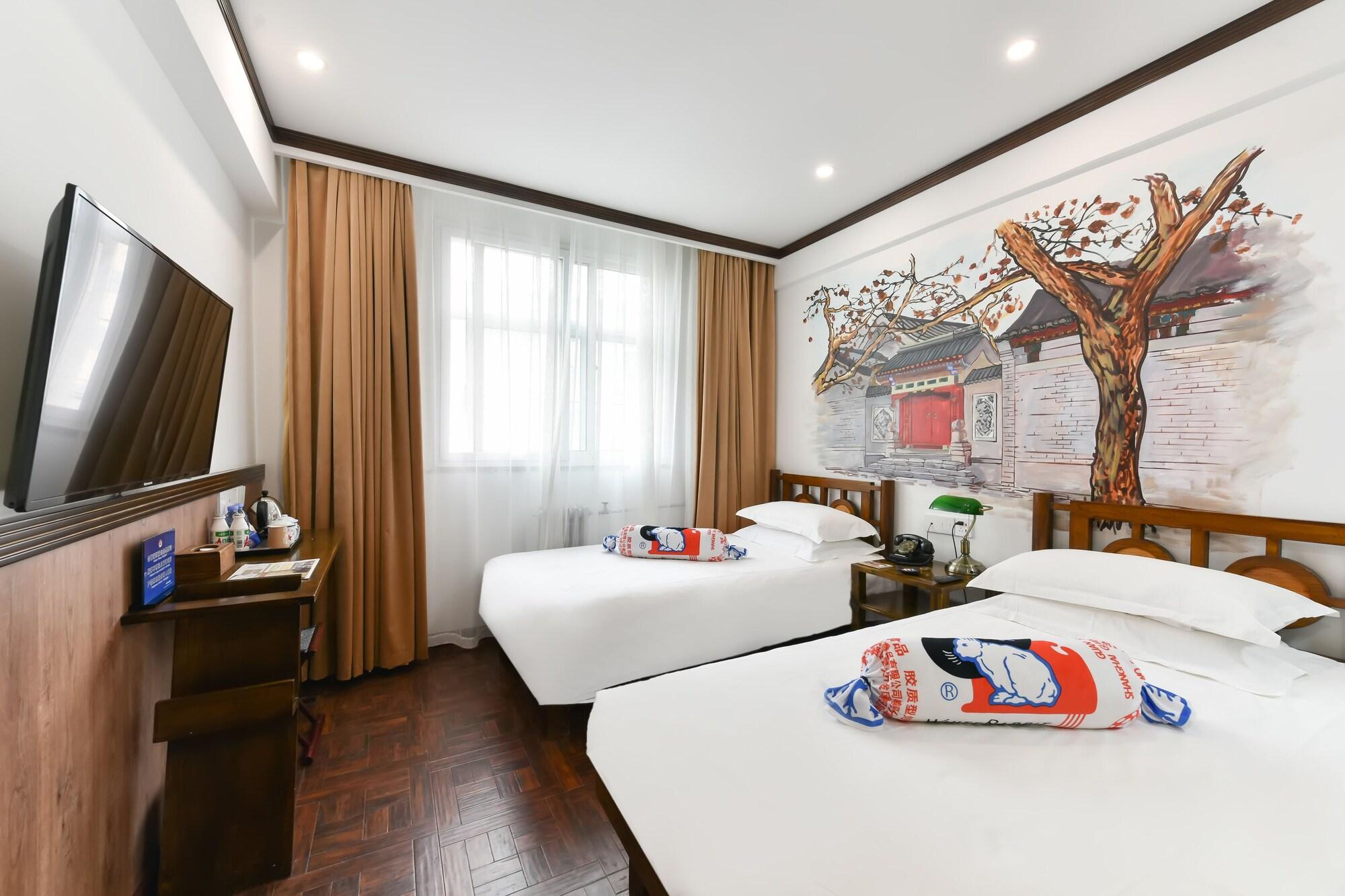 Nost Algia Hotel - Near Beijing Yonghe Lama Temple, Ghost Street, Beihai Park, Jingshan Park, Drum Tower, Houhai Bar Street, Tian'Anmen Square, Located In Beijing Traditional Hutongs, 5 Minutes Away From Subway, Free Laundry Serive Екстер'єр фото